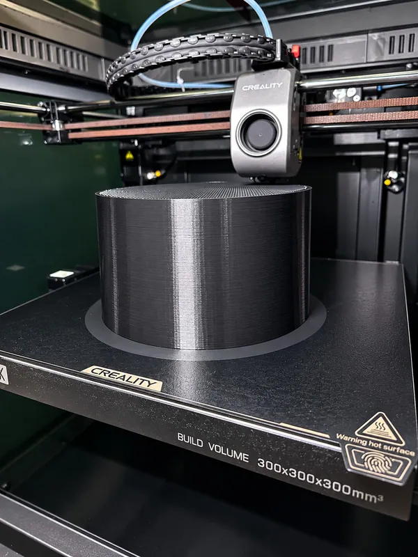 Impresora 3D de Barzol fabricando una pieza